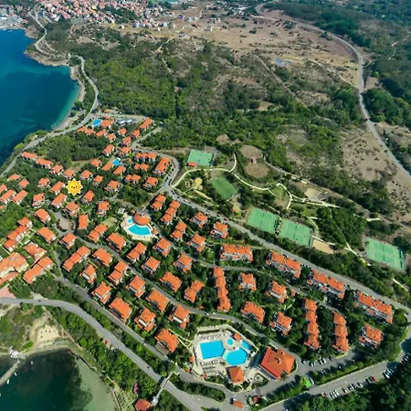 Aj 7, Santa Marina Village, Apartment *